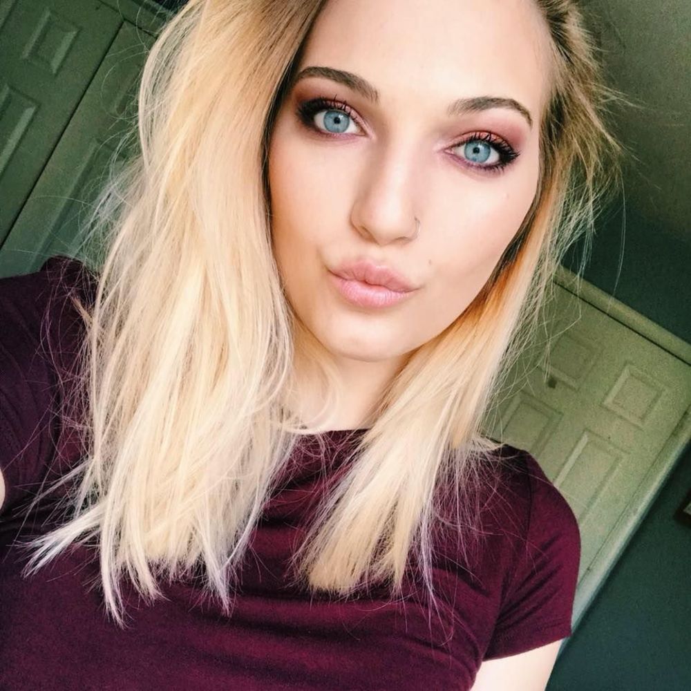 Meet your Posher, Lauren